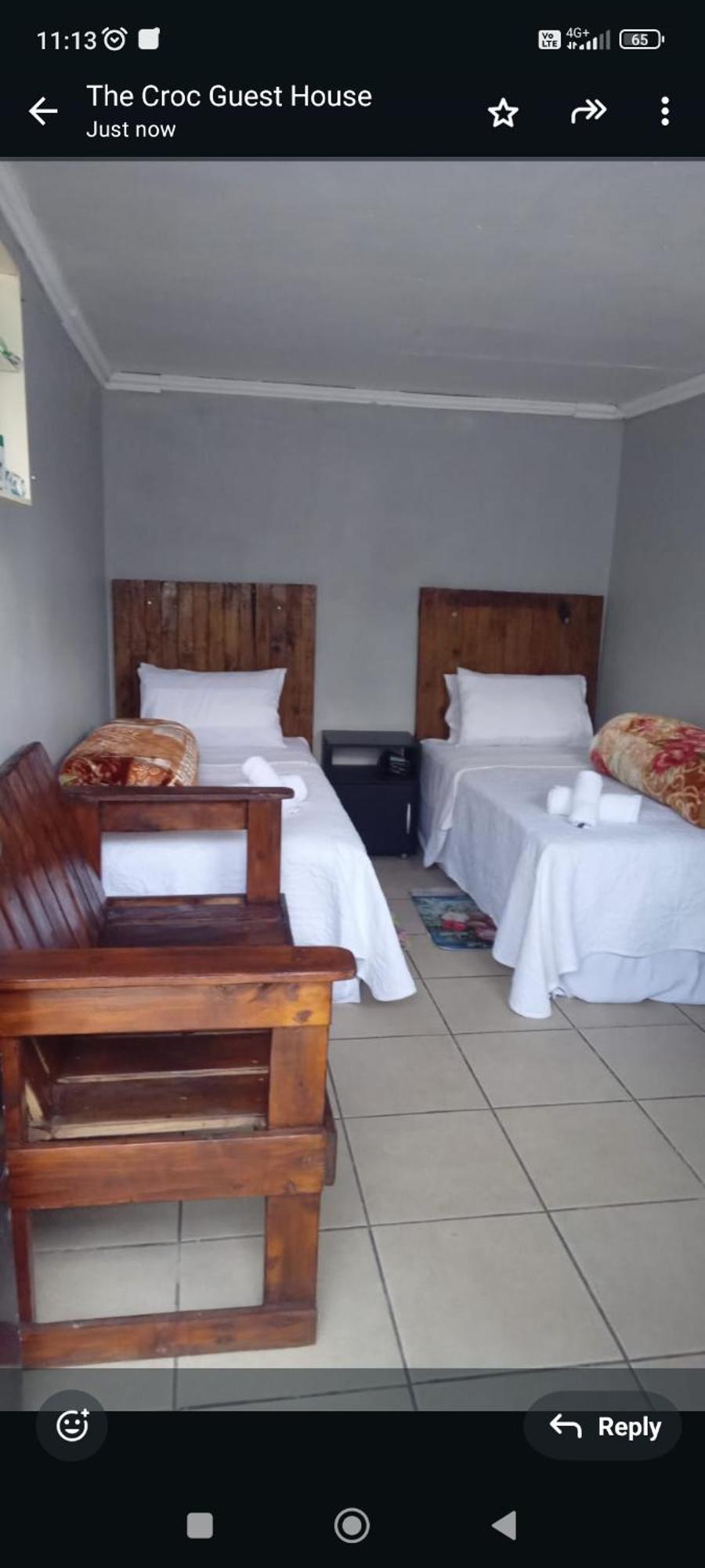 The Croc Guest House Springs  Exteriér fotografie